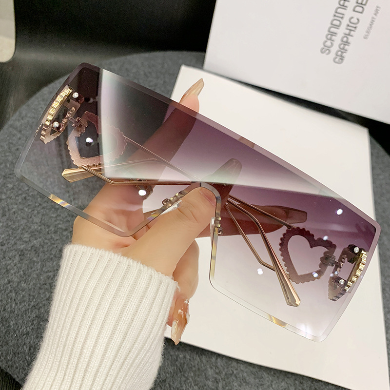 New One-Piece Fashion Heart-Sh - Sunglasses Uv400 recension och pris