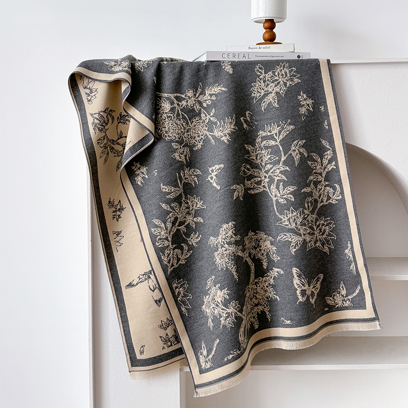 Women's Vintage Floral Butterf - Cashmere Scarf recension och pris